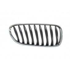 GRILLE - BLACK SLATS/CHROME FRAME (RH)