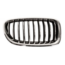 GRILLE - BLACK + CHROME SLATS/CHROME FRAME (RH)