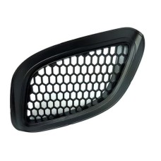 FRONT BUMPER GRILLE - OUTER (RH)