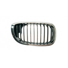 FRONT GRILLE - BLACK + CHROME SLATS/CHROME FRAME (RH)