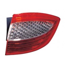 REAR LAMP - WING MOUNTED - ESTATE (RH)