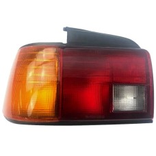 REAR LAMP - SALOON - 1989> (LH)