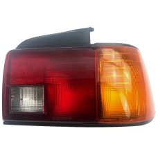 REAR LAMP - SALOON - 1989> (RH)