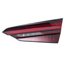 REAR BOOT LAMP - W/DYNAMIC INDICATOR (RH)