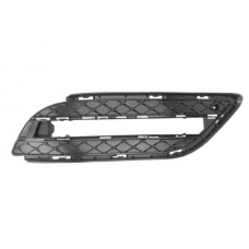 FRONT BUMPER GRILLE SIDE - W/DRL HOLE (LD012 TYPE) (RH)